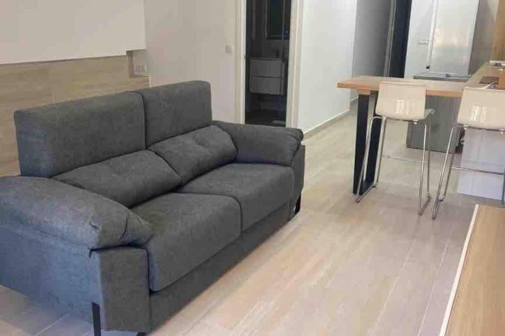 Planta Baja Moderna Y Nueva A Estrenar En El Centro Ciudad 2 Habitaciones Y 2 Banos Elche Extérieur photo