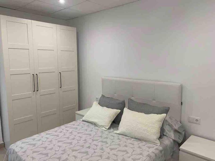Planta Baja Moderna Y Nueva A Estrenar En El Centro Ciudad 2 Habitaciones Y 2 Banos Elche Extérieur photo